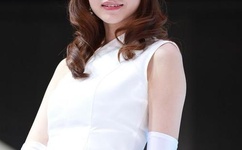 三个人把我弄得走不动路怎么办呢